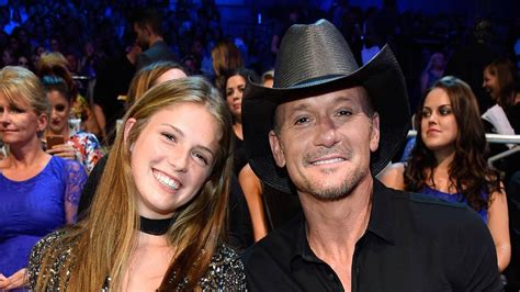 Faith Hill And Tim Mcgraw S Daughter Maggie Leaves Sisters Stunned With Unrecognizable