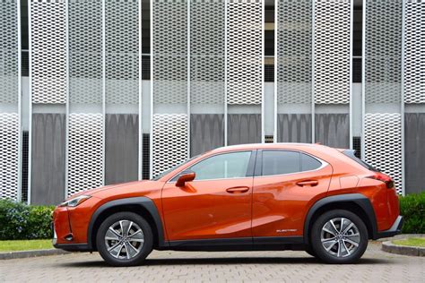 Lexus UX 300e Electric Review GreenCarGuide Co Uk