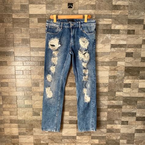 21 Men Distressed Jeans on Carousell