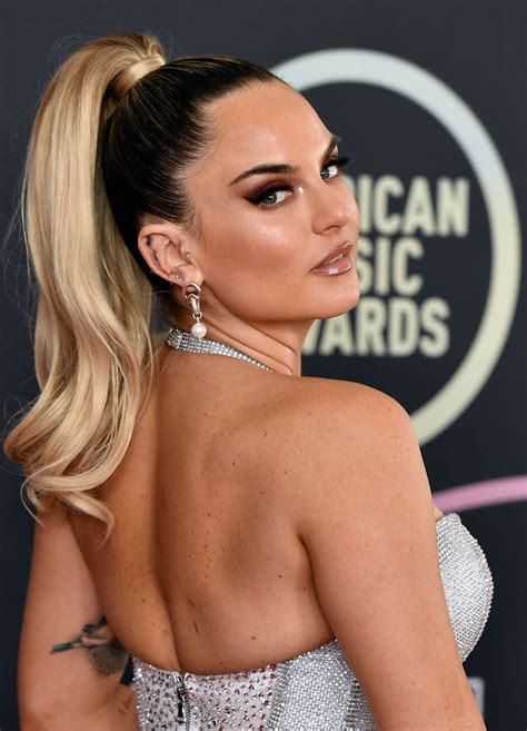 Joanna Jojo Levesque American Music Awards 2021 • Celebmafia