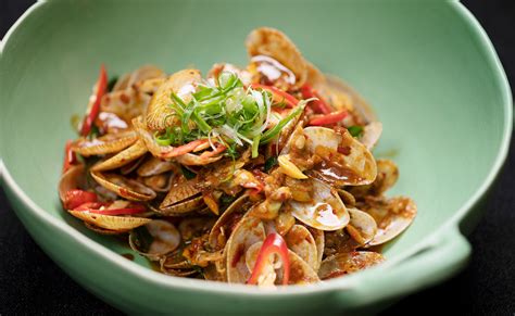 Stir Fried Clams With Chilli Paste หอยลายผัดพริกเผา