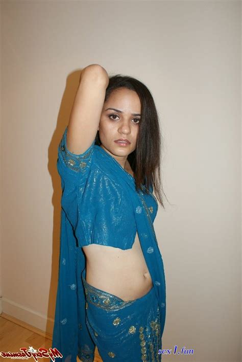 Saree Nude Pics Free Sex Photos And Porn Images At SEX1 FUN