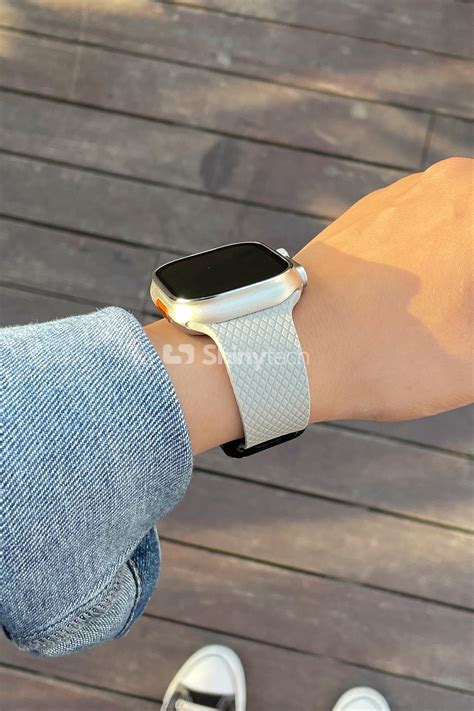 Açık Gri Apple Watch Uyumlu Modern Tokalı Kordon Modelleri ShinyTech