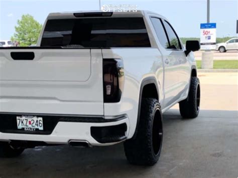 2019 Gmc Sierra 1500 With 22x12 44 Hostile Venom And 33 12 5r22 Nitto Ridge Grappler And Stock