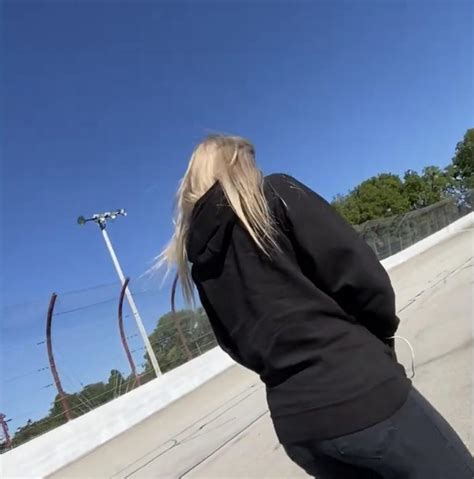 Nothing Too Special But Her Ass Just Too Nice Scrolller