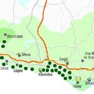 Map of the Algarve region showing golf courses | Download Scientific ...