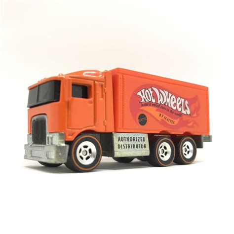 Hot Wheels Delivery Slick Rides Hiway Hauler Hobbies Toys Toys Games On Carousell