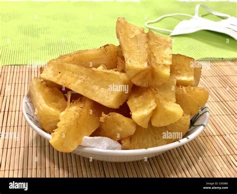 Cassava Manioc Yucca Aipim Macaxeira Mandioca Stock Photo Alamy