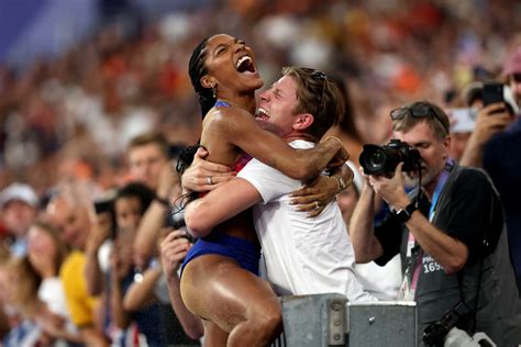 Tara Davis Woodhall S Husband Hunter Woodhall Won Gold Medal At