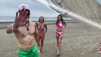 ビーチでナンパ XVIDEOS