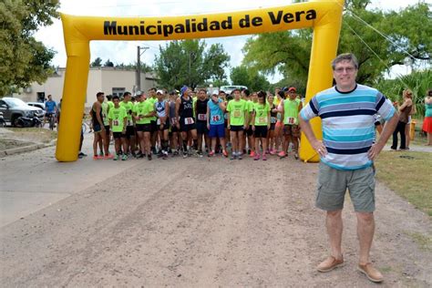 Celebramos El Aniversario Del Pueblo Con La Tradición Maratón Comuna