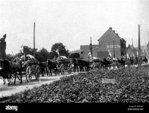 Collonne ambulances 1914 Banque de photographies et dimages à haute