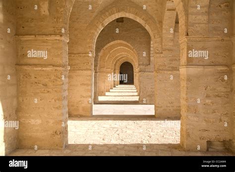 Mahdia tunisia mosque hi-res stock photography and images - Alamy