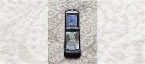 Motorola RAZR V3 купить в Москве с доставкой | Электроника | Авито