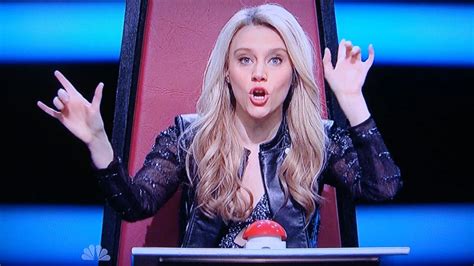 Kate McKinnon Hot And Sexy Bikini Pictures Woophy