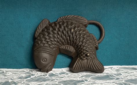 Cast Iron Fish Mold With Handle Unmarked Cake Mold Baking Etsy