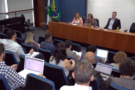 UnB Notícias Reunião unidades acadêmicas discute estratégias para