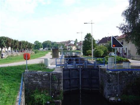 Visite Guid E Thaon Au Fil Du Canal Thaon Les Vosges