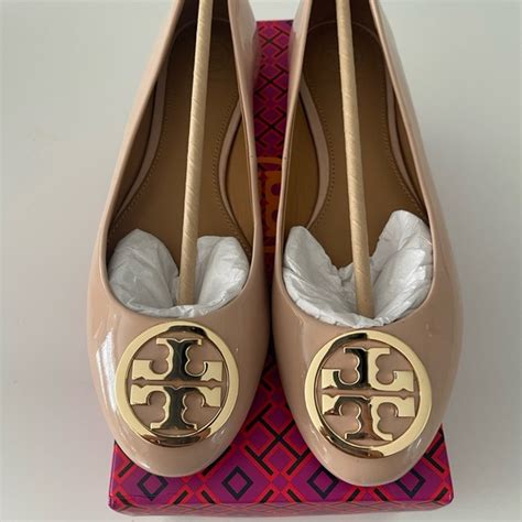 Tory Burch Shoes Tory Burch Benton Nude Patent Leather Logo Flat Poshmark