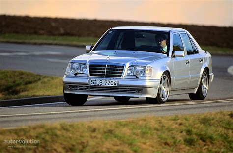 Mercedes Benz E 500 W124 Specs And Photos 1993 1994 1995 Autoevolution