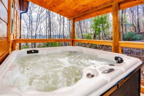 Reasons Why You Will Love Our Gatlinburg Cabins With Hot Tubs