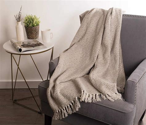 Fall Throw Blankets: Where to Find the Best - Budget to Splurge