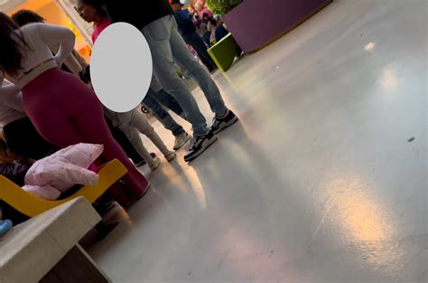 Mega Phat Ass Booty Latina In Bubblegum Pink Leggings Spandex Leggings Yoga Pants Forum