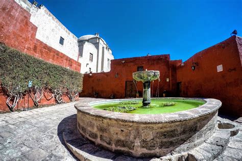 A Tour Of The Santa Catalina Monastery In Arequipa Peru