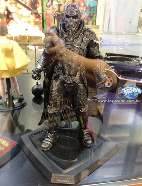 Hot Toys Booth Set Up Snaps For Ani Reveal New 1 6 Figures