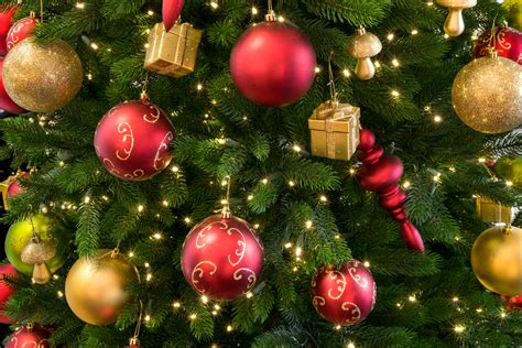 La Magie Des Boules De Noël 2024 Un Guide Complet Pour Une Décoration