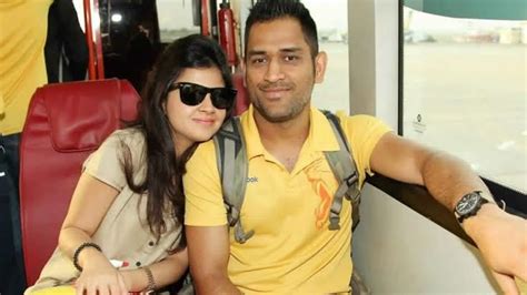 CSK shares special tweet on MS Dhoni and Sakshi Dhoni’s wedding anniversary | Trending ...