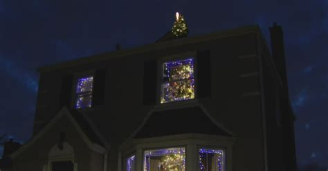 Christmas tree is through roof in Jefferson Park - CBS Chicago