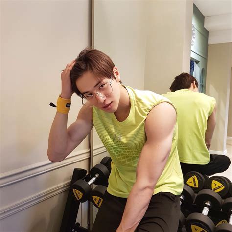 K Drama Actor Park SangNam S Gym Pictures Will Make Your Heart Swoon