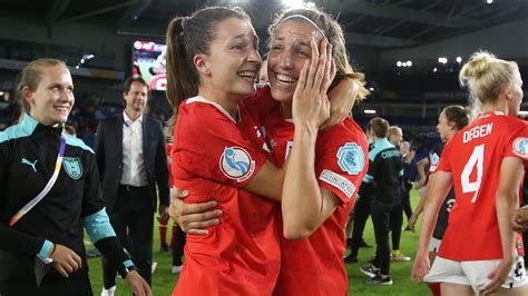 Are these the ultimate Women's EURO 2022 moments so far? | UEFA Women's ...