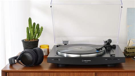 Audio-Technica Unveils New Bluetooth-Enabled Turntables