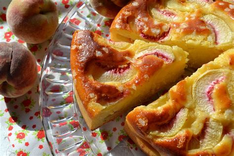 Gâteau aux pêches au fromage blanc et la rose Hum ça sent bon