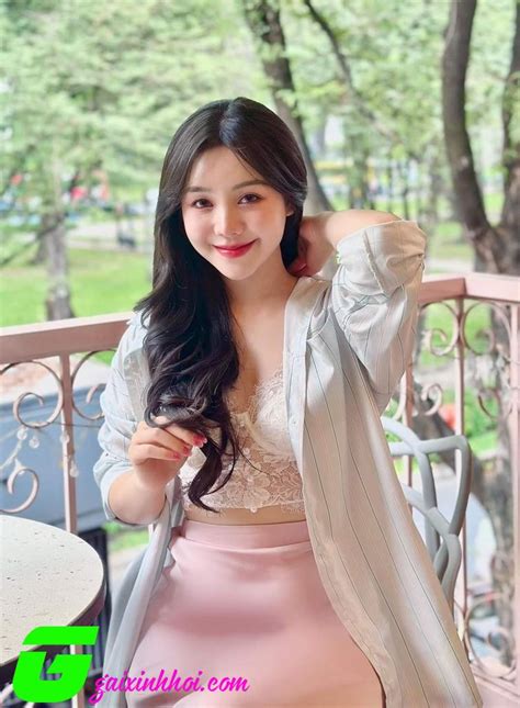 Quỳnh Kool Hot girl diễn viên gây thương nhớ với gương mặt đẹp và thân hình bốc lửa