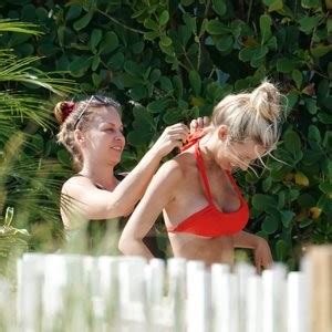 Alexa Collins Looks Hot At A Bikini Photoshoot In Miami Beach 26 Photos Leaked Nudes