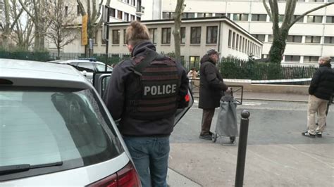 Rixe Mortelle Paris Le Parquet Ouvre Une Information Judiciaire Pour