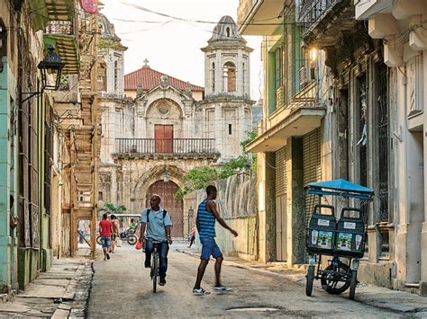 Neighborhood Habana