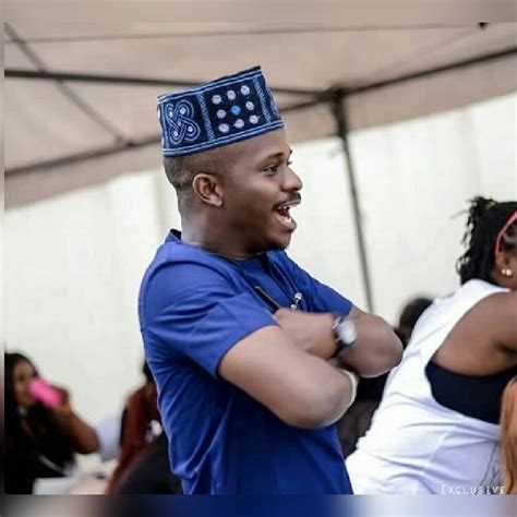 Arin Shares Bikini Beach Photos With Funny Captions Photos Romance