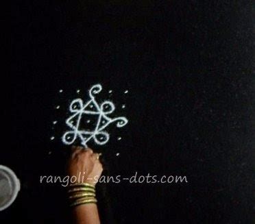 Simple rangoli designs 5 dots