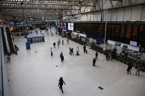 Biggest rail strike in 30 years brings UK to standstill | World News ...