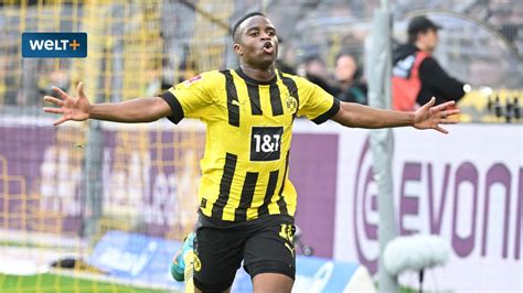 Berater Kampf Um Youssoufa Moukoko So Will Der BVB Den Jungtar Halten