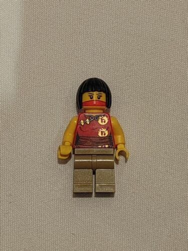 Lego Ninjago Nya Minifigure The Golden Weapons 2505 2172 2507 Ebay