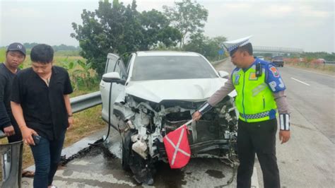 Innalillahi Pedangdut Difarina Indra Kecelakaan Di Tol Jombang Hingga