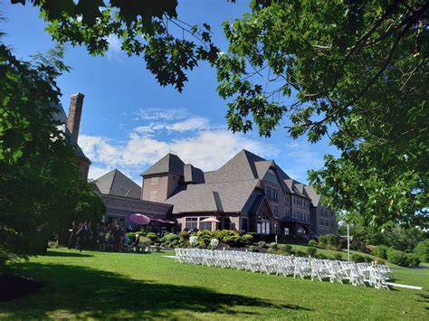 belhurst castle and winery 4