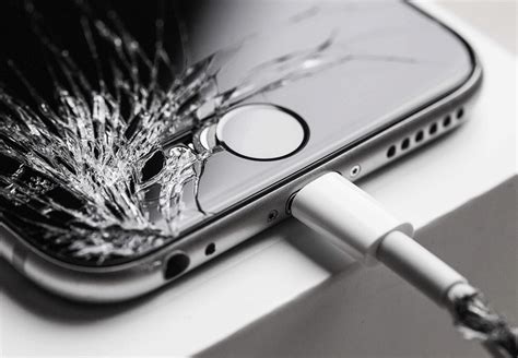 Cracked Mobile Screen Repair. Real mobile repair | by Real mobile Repair | Jun, 2023 | Medium