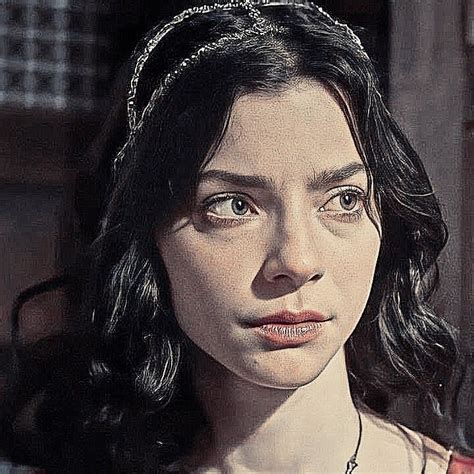 Pin by Nurbanu Sultan on Валиде Хасеки Афифе-Нурбану Султан | Disney ...