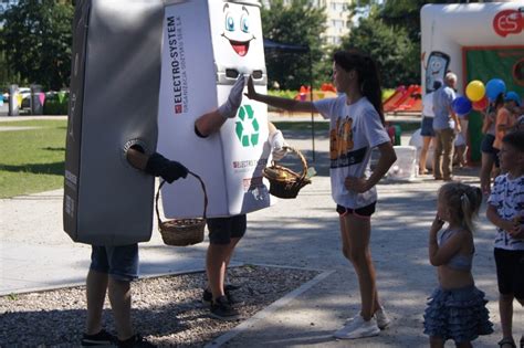 Rodzinny Piknik Ekologiczny Segreguj B i o warto w Radomsku już